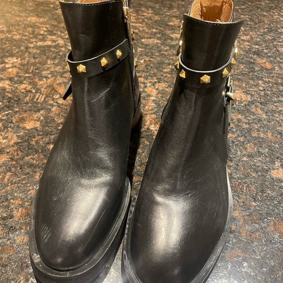 Studded booties ( Valentino look ! ) - Picture 4 of 5